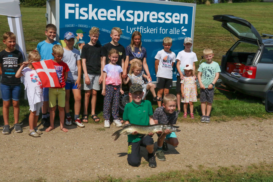 På Tur Med Fiskeekspressen Med Sønderjysk Sportsfiskerforening